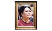 กรอบรูปราชินี-พิมพ์โฟโต้ใส่กรอบสีทอง